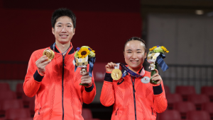동경올림픽 탁구에서 첫 금메달은?